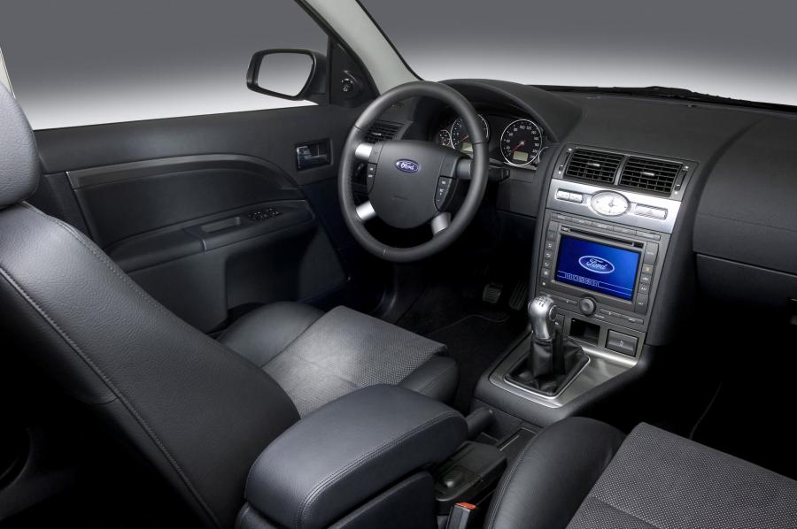  Ford Mondeo 2003 года  (фото 12 из 52)